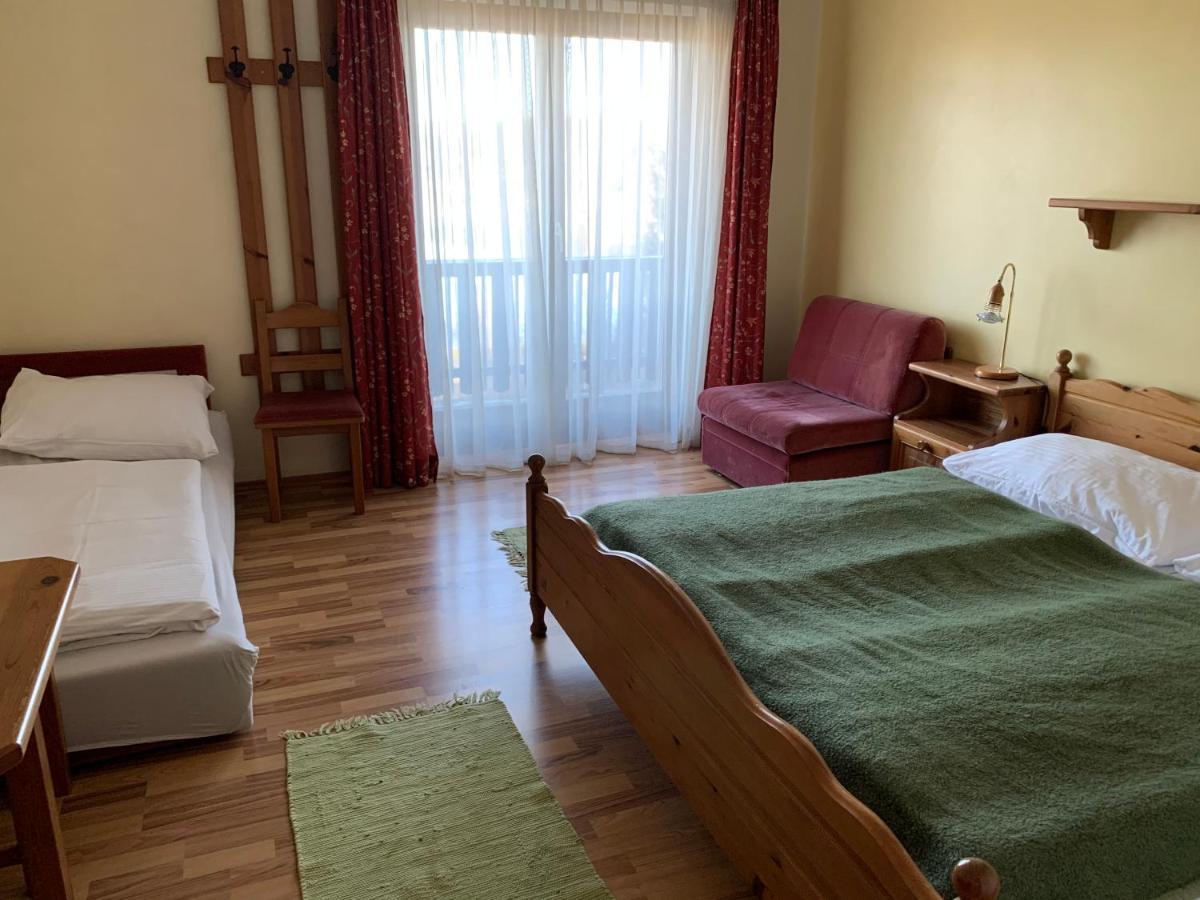 Hotel Garni Haus Am Wald Reifnitz Buitenkant foto